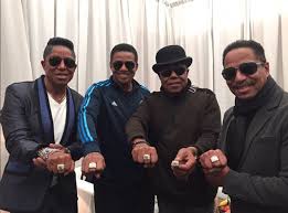 .подписок, 692 публикаций — посмотрите в instagram фото и видео tito jackson (@poppa3t). Michael Jackson S Brother Jermaine 63 Getting Married To Woman 23 Rolling Out