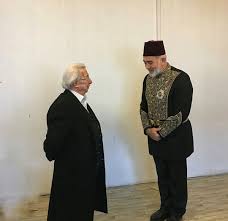 Haberi okumak için → sultan 2'nci abdülhamid han'ın vefatının 100'üncü yıl dönümü dolayısıyla. Bahadir Yenisehirlioglu On Twitter Sultan Abdulhamid Han Hazretlerinin 3 Kusak Torunu Sehzade Harun Abdulkerim Efendi Setimizi Ziyaret Ettiler