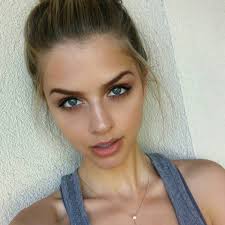 Mia Hebert's Instagram, Twitter & Facebook