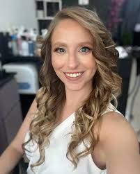 Maquiagem by Laura Hack💄💋 Baby liss by Vanessa Antunes