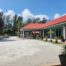 D'Embun Inap Desa Besut Kampung Raja