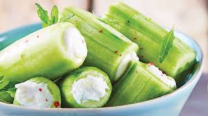 Karlos arguiñano elabora la receta ensalada de pepino y zanahoria como plato del acompañamiento del pricipal dentro de su programa karlos arguiñano en tu cocina. 10 Recetas Con Pepino Deliciosas Y Refrescantes Cocina Facil