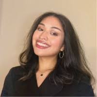 Gina Pena's Instagram, Twitter & Facebook