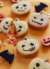 ハロウィン ジャックオーランタンのかくれんぼクッキー るぅ お菓子 パンのレシピや作り方 cotta コッタ レシピ ハロウィン ジャック ハロウィーンのスナック クッキー