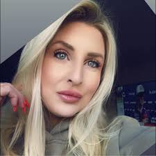 Looking for an auto electrician with availability as soon as possible. It's  for a discovery sport which has been off the road for 3 weeks already with  no one being able to