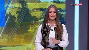 المذيعة ميرهان عمرو تعتبر من مشجعي النادي الأهلي، إذ كانت قد نشرت أمس صورة لها عبر فيسبوك من داخل مقر النادي مع الكابتن محمود الخطيب رئيس وأسطورة الأهلي، وتضم قناة. ØªØ¹Ù„ÙŠÙ‚ Ù…ÙŠØ±Ù‡Ø§Ù† Ø¹Ù…Ø±Ùˆ Ø¹Ù„Ù‰ Ø«Ù„Ø§Ø«ÙŠØ© Ø§Ù„Ø·Ù„Ø§Ø¦Ø¹ ÙÙŠ Ø§Ù„Ø²Ù…Ø§Ù„Ùƒ Ø§Ù„Ø¹Ø¨Ù‡Ø§ ØµØ­ Youtube