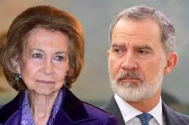 Letizia y Felipe, muy preocupados por la reina Sofía tras las últimas noticias