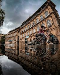 Monsoon Reflection at Horniman Circle ...