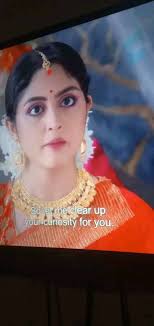 Who is more innocent and naive between Ginni and Nimi?