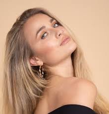 Singer-Songwriter Gemma Felicity Releases the Music Video For Her Debut  Single "This Place"