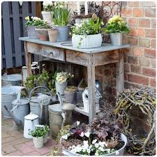 Happy Sunday Macht Was Schones Meinpflanztisch Hofundgarten Fruhling Derfruhl Home Garden Design Outdoor Garden Decor Backyard Decor