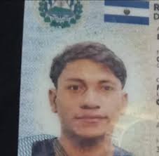 📝 NOTA DE SERVICIO SOCIAL Se informa a la población que fue encontrada una  cartera con documentos personales a nombre de: 👉 Cristian Alberto Barrios  Peraza La persona afectada manifiesta que la