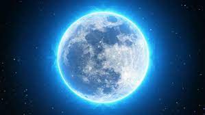 Imagen del fenómeno luna azul desde cholula, méxico. Juninsyg3skw M