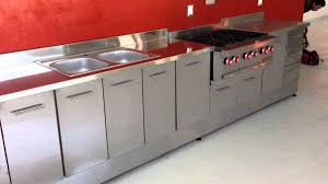 Mobiliario de acero inoxidable albainox le ofrece una amplia gama de muebles hechos de acero inoxidable, trabajamos para usted sin intermediarios porque somos fábricación de muebles de acero inoxidable. Cocinas Integral En Acero Inoxidable Youtube