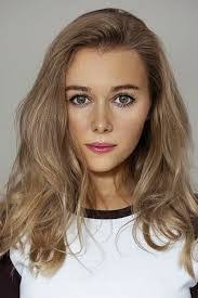 Alexandra Marks's Instagram, Twitter & Facebook