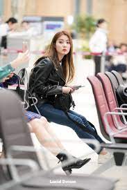 Lucid Dream On Twitter Leather Jacket Girl Strawberry Hair Female