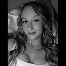 Needing recommendations for a place that does EyeLash Extensions, bonus if  they have a website. Thanks in Advance