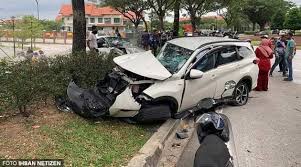 Maybe you would like to learn more about one of these? Jurutera Maut Dirempuh Kereta Terbabas Cerita Terkini Sensasi Dan Tepat