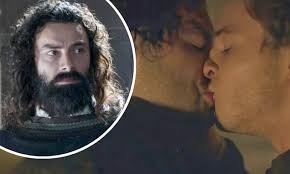 Aidan turner's leonardo release date. Leonardo Aidan Turner Is Seen Kissing Male Co Star As He Plays Da Vinci In New Drama Daily Mail Online