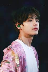 V or tae, as he is commonly . Winter Strawverry On Twitter Kim Taehyung Bts V Bts Hair Colors