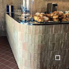 Patisserie Marseillaise En 2020 Agence Architecture Parement Mural Granito