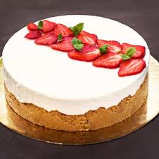 250 gr farina, 150 gr zucchero di canna, 3 uova, 125 gr burro, 100 gr mandorle in polvere, 1 cucchiaio cacao in polvere, 1 bustina lievito per dolci, 1 pizzico sale, 50 ml latte, 300 gr crema pasticcera al cioccolato, 500 gr fragole fresche, qb zucchero a velo. 11 Foto Per Disporre Le Fragole In Modo Creativo Donnad