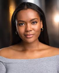 Victoria Roe's Instagram, Twitter & Facebook