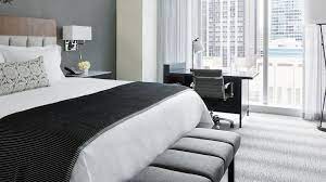The hotel that has the most 1 bedroom suites is homewood suites by hilton chicago downtown south loop. Luxury Suites Chicago Loews Downtown Chicago Hotel
