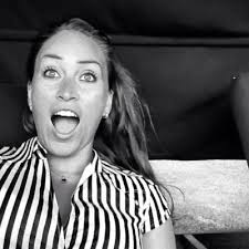 Maggie Bott (@mehnamehna8)