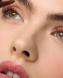 Lisa Eldridge is in London, United Kingdom.