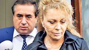 Cel mai avut dintre romani, ioan niculae, este mai bogat de joi cu noi acuzatii formulate de diicot. Ioan Niculae Iubita Fosta Sotie Si Fiica Lui Urmariti Penal Pentru Spalare De Bani Mobile