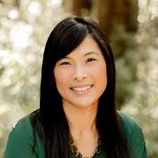 Tracy Nunnery's Instagram, Twitter & Facebook