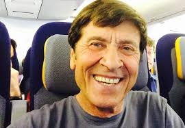 Gianni morandi, all'anagrafe gian luigi morandi, è nato l'11 dicembre del 1944 a monghidoro (in provincia di bologna). Gianni Morandi Biografia Eta Altezza Figli E Vita Privata Spettegolando