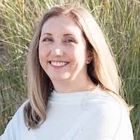 Brooke Clement's Instagram, Twitter & Facebook