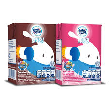 Na, selanjutnya saya akan membuat kemasan susu bendera kotak dengan menggunakan corel draw pertama saya cari dulu tuh kemasan punya. Susu Uht Bendera Frisian Flag Zhuzhu Milky Coklat 115 Ml Shopee Indonesia