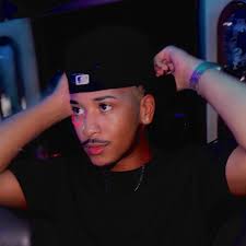 Can a digital interior rearview mirror be installed in a 2022 Volvo XC60 in  the US and what is the cost?