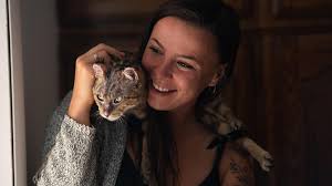 Three tough tabbies survive a wildfire