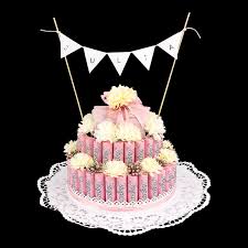 Aus fondant, essbarer spitze, esspapier und vielem mehr! Anleitung Styropor Torte Mit Schokoriegeln Ideen Mit Herz