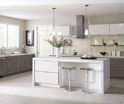 Whether you are searching for inspiration and design tips for your kitchen or looking for some expert advice, you can find it all here. Ambra Truecolor High Gloss White