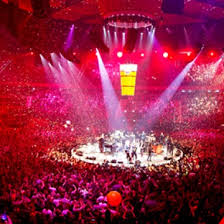 Elke editie opnieuw komen allerbeste nederlandse artiesten optreden voor jou en je vrienden. Tienduizend Extra Kaarten Voor Uitverkocht De Vrienden Van Amstel Live 2016 Nieuws Op Festivalinfo