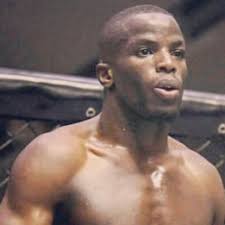 Kenny Mokhonoana vs. Craig McIntosh, Bellator 291