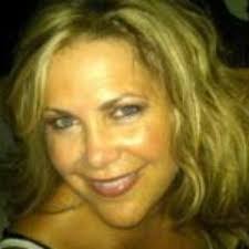 Laurie Branham's Instagram, Twitter & Facebook