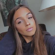 Lilly Edwards (@lillyann02)