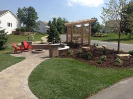 My Front Yard Patio Siting Wall Fire Pit And Fountain With Privacy Screen Front Yard Patio Backyard Backyard Landscaping