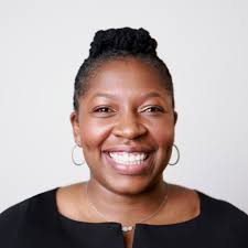 Carmen Cox's Instagram, Twitter & Facebook