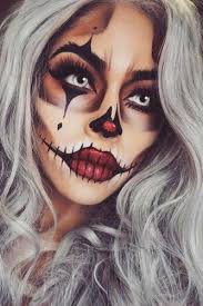 Halloween Make Up Ideen 2019 33 Halloween Make Up Looks Halloween Make Up Ideen Halloween Gesicht Schminken Halloween Clown
