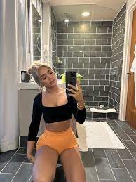 demisux on X: Leg day t.co9vm3vuYYKd t.covXYrw308Vv  X