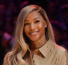 Savannah James Effortlessly Slays In Lace Dolce & Gabbana Look