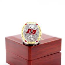 Could he really lead tampa bay to the big game in his very first season, making them the first team to play a super bowl in their own stadium? 2021 Tampa Bay Buccaneers Championship Ring Castaleshop Llc