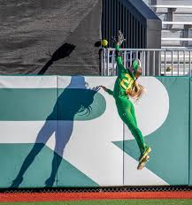 She is present in instagram, tiktok and twitter. Oregon Softball Star Haley Cruse Isn T Ready To Hang Up Her Cleats Just Yet Kmtr